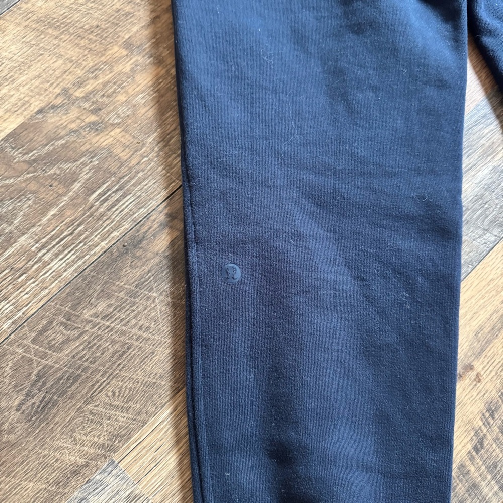 Lululemon Navy Scuba Sweatpants - Picture 4 of 6